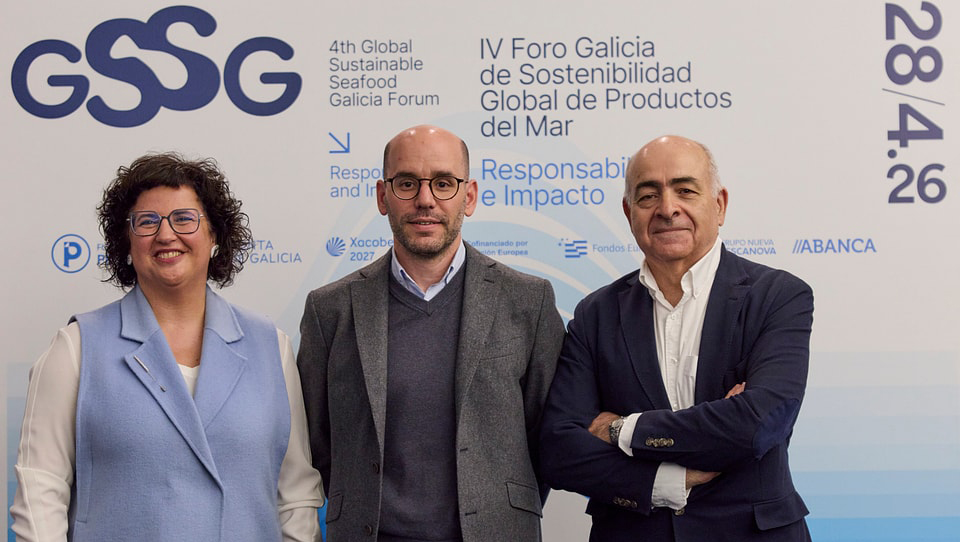 Marta Costas, Director of the Nueva Pescanova Foundation and Co-Director of the GSSG Forum, Isaac Rosón, Director General of Fisheries, Technological Innovation, and Aquaculture of the Xunta de Galicia, and Ángel Matamoro, Co-Director of the GSSG Forum